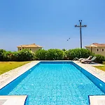 Ilios Kefalonia فيلة *